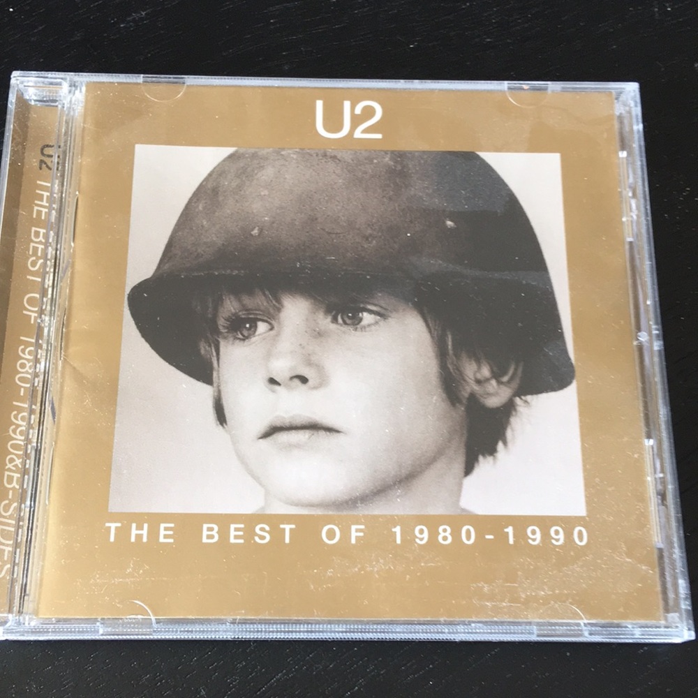 U2 - THE BEST OF 1980-1990 LIMITED EDITION WITH B SIDE ADDITIONAL 15 songs